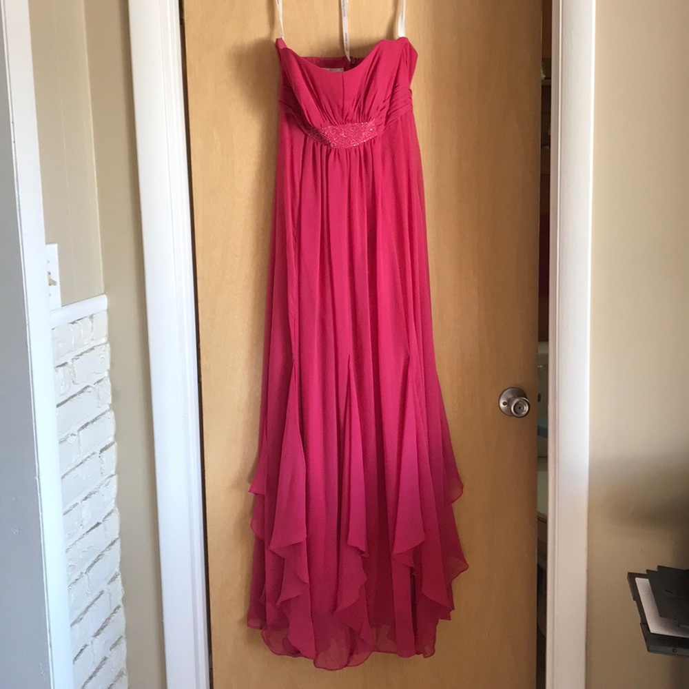 David’s bridal strapless crinkle chiffon dress - Picture 2 of 8
